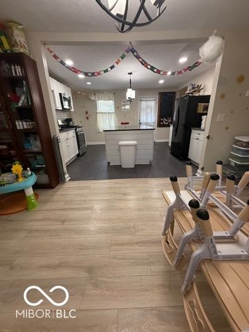 698 Yandes Street, Franklin, IN 46131