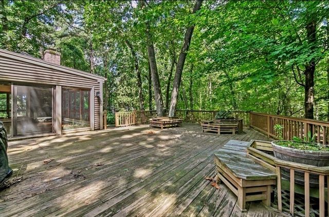 28 Revere Rd, Longmeadow, MA 01106