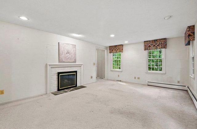 28 Revere Rd, Longmeadow, MA 01106