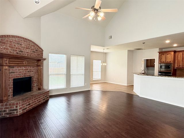 13690 Valencia Drive, Frisco, TX 75035