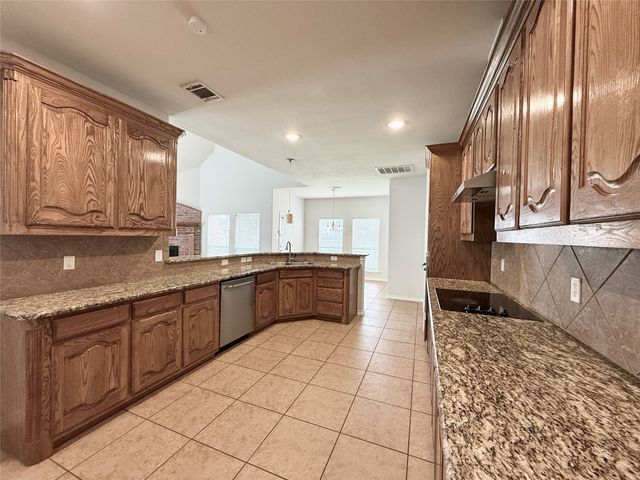 13690 Valencia Drive, Frisco, TX 75035