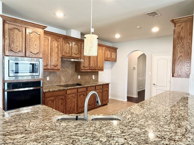 13690 Valencia Drive, Frisco, TX 75035