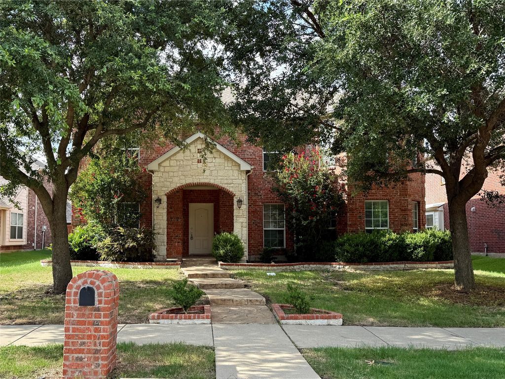 13690 Valencia Drive, Frisco, TX 75035