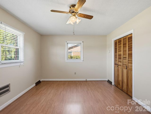 400 Pitts School Road NW, Concord, NC 28027