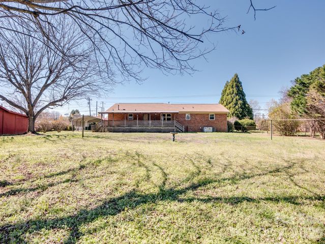 400 Pitts School Road NW, Concord, NC 28027