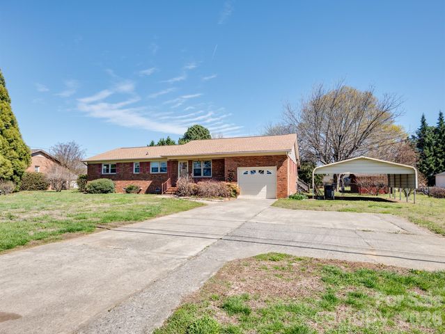 400 Pitts School Road NW, Concord, NC 28027