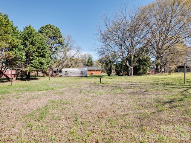 400 Pitts School Road NW, Concord, NC 28027