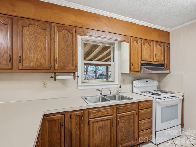 400 Pitts School Road NW, Concord, NC 28027