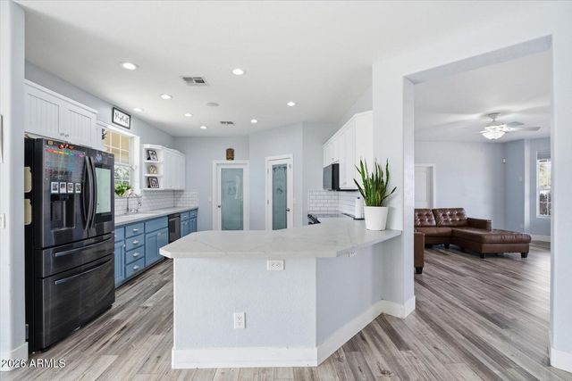 20305 W PEAK VIEW Road, Wittmann, AZ 85361