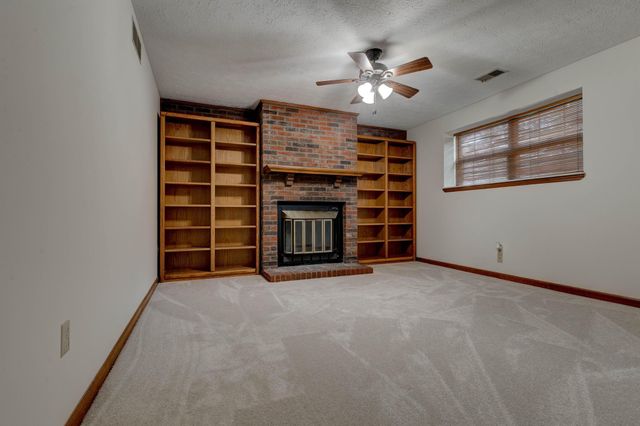872 Stratton Lane, Winchester, KY 40391