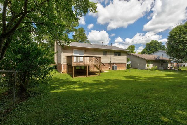 872 Stratton Lane, Winchester, KY 40391