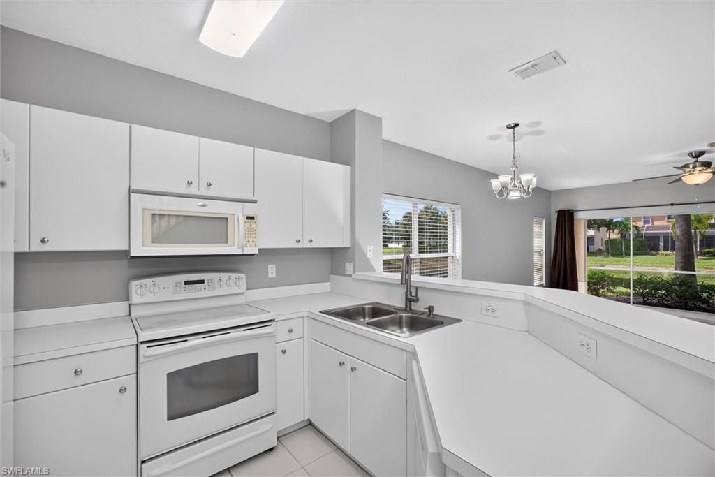 1338 Weeping Willow CT, CAPE CORAL, FL 33909 — photo 3