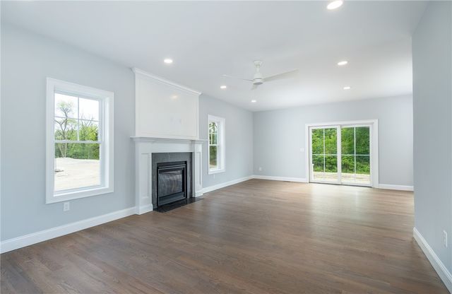 4 Upper Farm Way, Johnston, RI 02919
