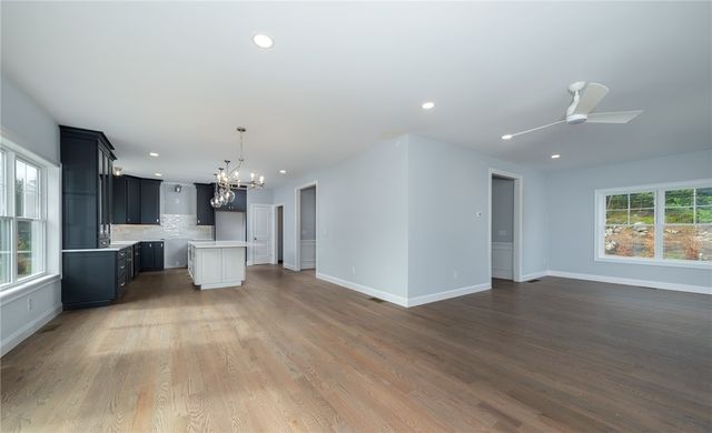 4 Upper Farm Way, Johnston, RI 02919