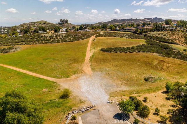 33552 Windmill, Wildomar, CA 92595