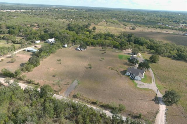 2805 Tumbleweed TRL, Dale, TX 78616
