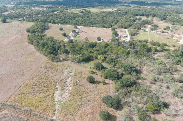 2805 Tumbleweed TRL, Dale, TX 78616