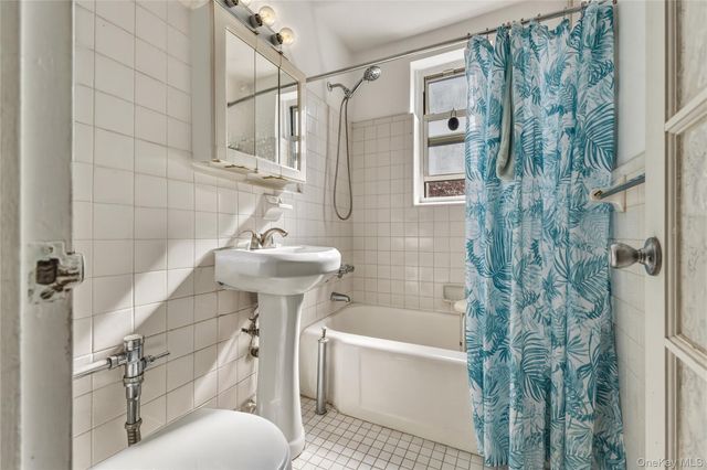 67-14 108th Street 3D, Forest Hills, NY 11375