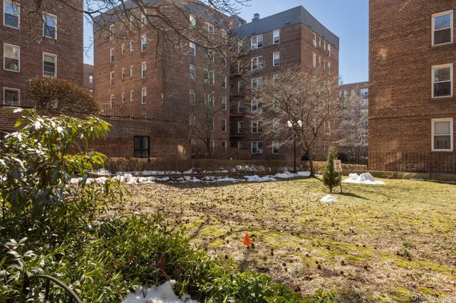 67-14 108th Street 3D, Forest Hills, NY 11375