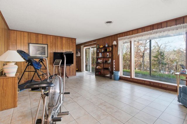 289 Beardsley Creek Drive, Blue Eye, MO 65611