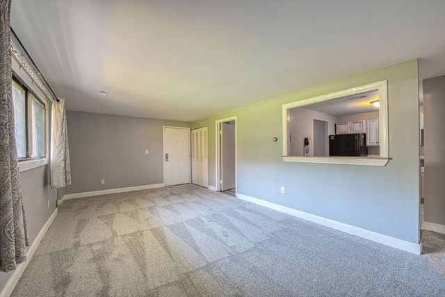 221 Oak St 12-15, Brockton, MA 02301