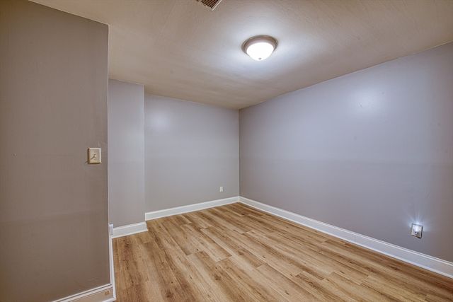 221 Oak St 12-15, Brockton, MA 02301