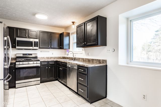 11134 Baycreek Drive, Indianapolis, IN 46236