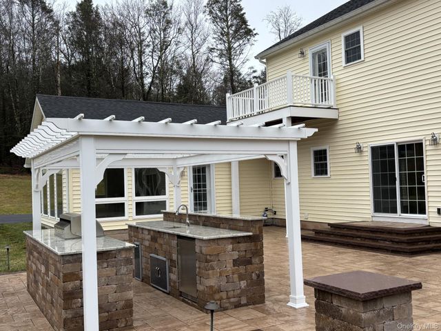 657 Sackett Lake Road, Monticello, NY 12701