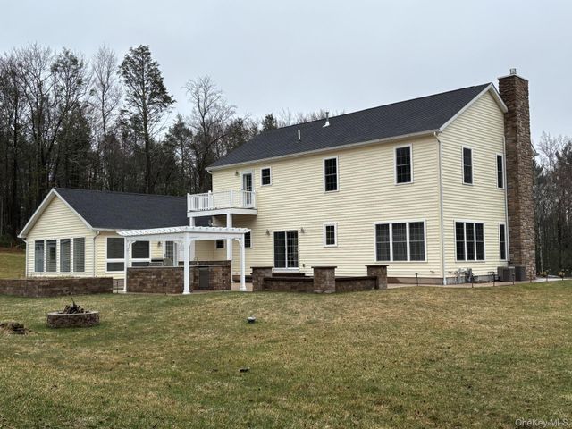 657 Sackett Lake Road, Monticello, NY 12701