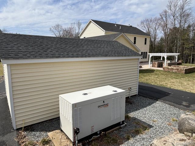 657 Sackett Lake Road, Monticello, NY 12701
