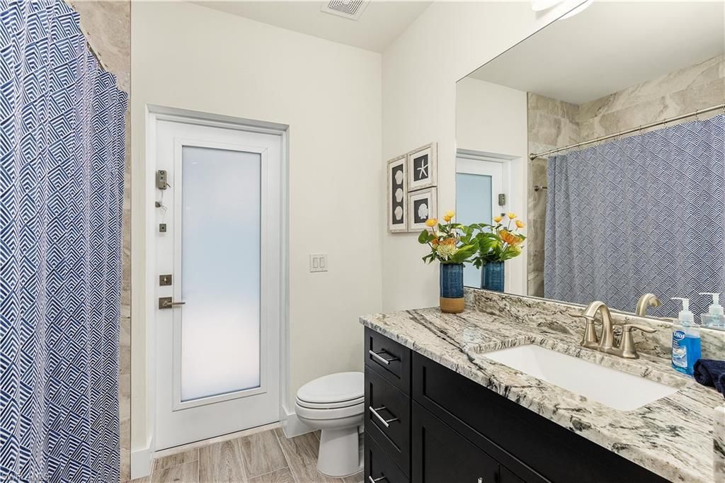 Image 20 of property listing at 337 SW 31st AVE, Cape Coral, FL 33991