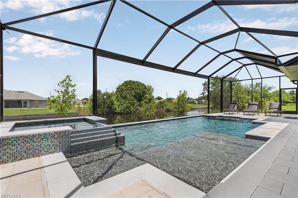 Image 22 of property listing at 337 SW 31st AVE, Cape Coral, FL 33991