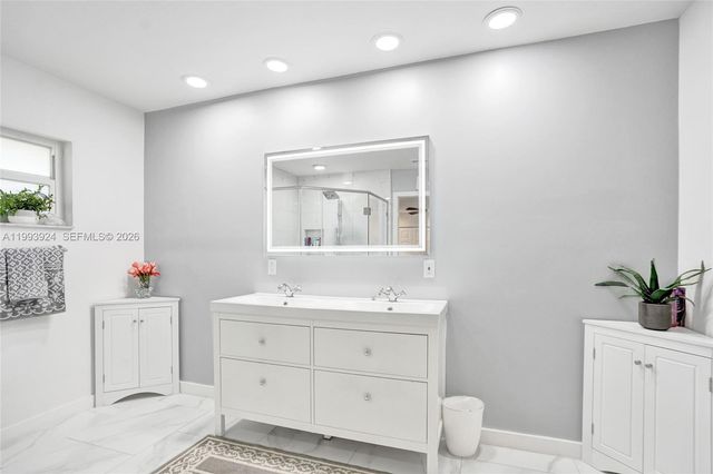 4836 NW 94th Ave, Sunrise, FL 33351