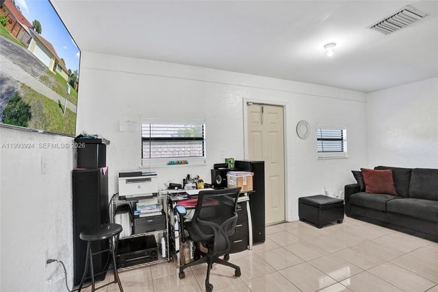 4836 NW 94th Ave, Sunrise, FL 33351