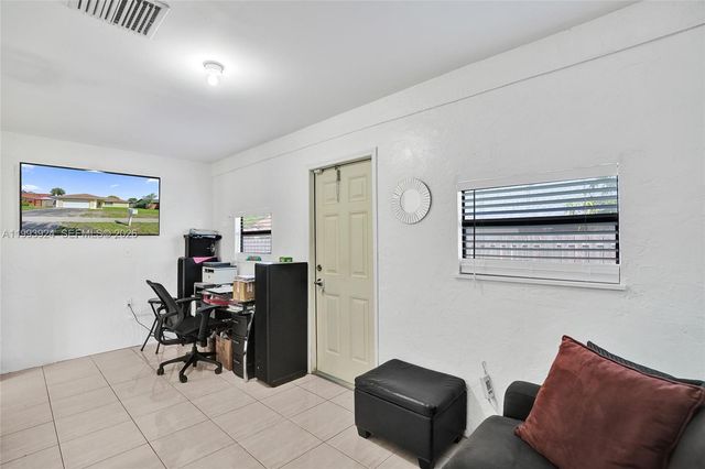 4836 NW 94th Ave, Sunrise, FL 33351