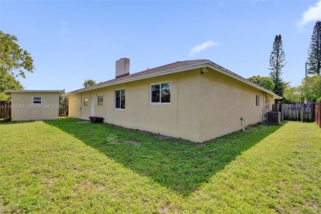 4836 NW 94th Ave, Sunrise, FL 33351