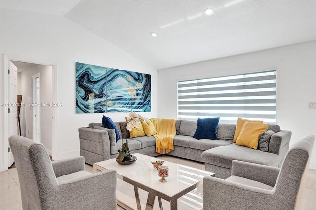 4836 NW 94th Ave, Sunrise, FL 33351