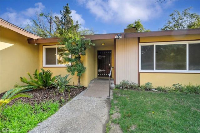 214 W Le Roy Avenue, Arcadia, CA 91007