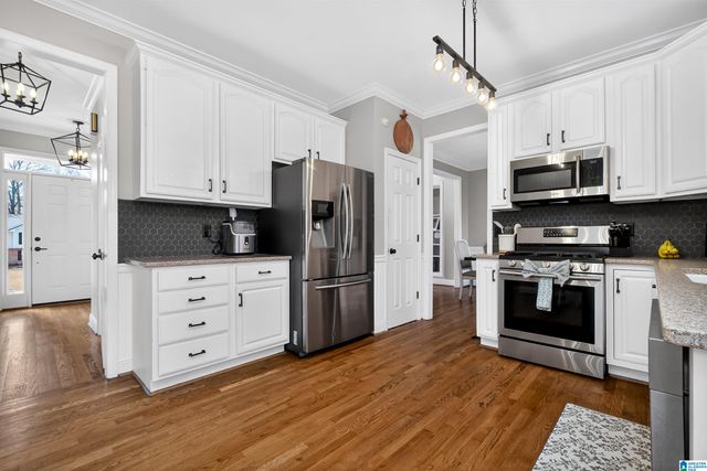 314 FOREST HILLS LANE, Alabaster, AL 35007