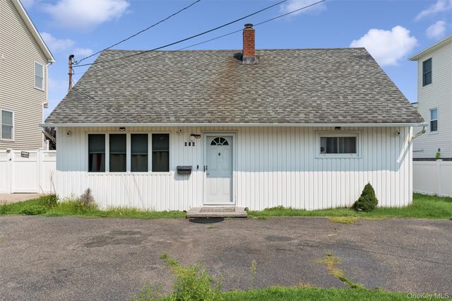 404 Front Street, Bellmore, NY 11710