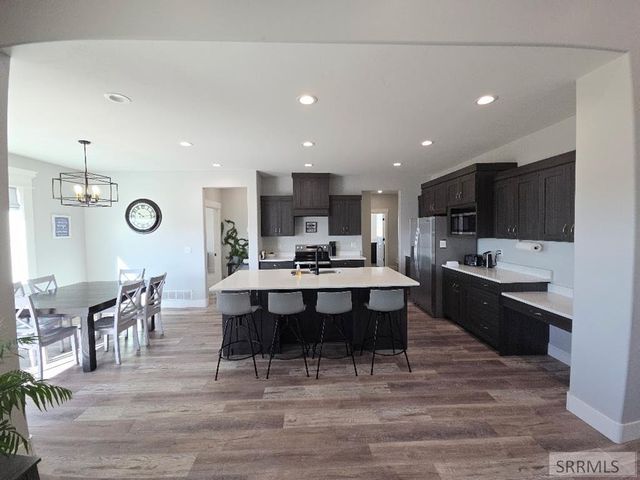 5078 E Allcott Drive, Iona, ID 83427