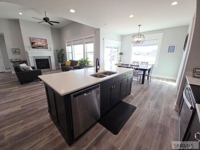 5078 E Allcott Drive, Iona, ID 83427