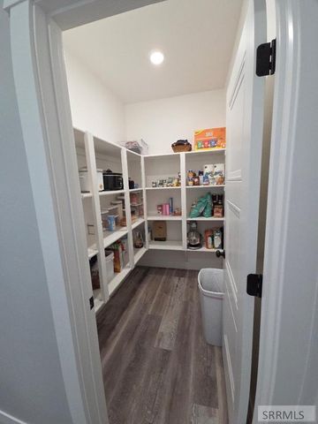 5078 E Allcott Drive, Iona, ID 83427