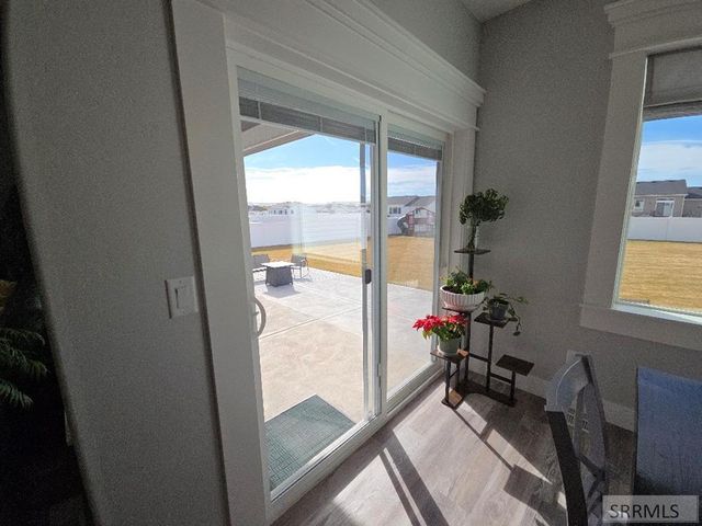 5078 E Allcott Drive, Iona, ID 83427