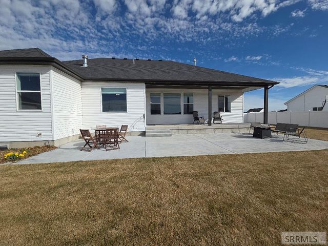 5078 E Allcott Drive, Iona, ID 83427