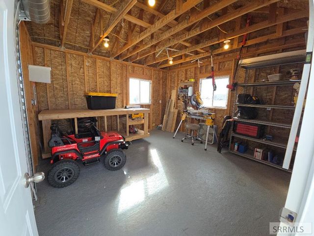 5078 E Allcott Drive, Iona, ID 83427