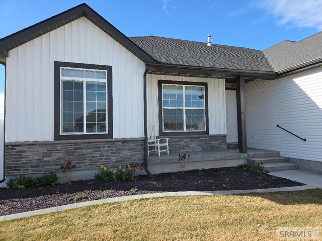 5078 E Allcott Drive, Iona, ID 83427