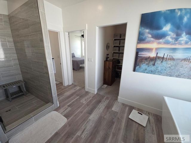 5078 E Allcott Drive, Iona, ID 83427