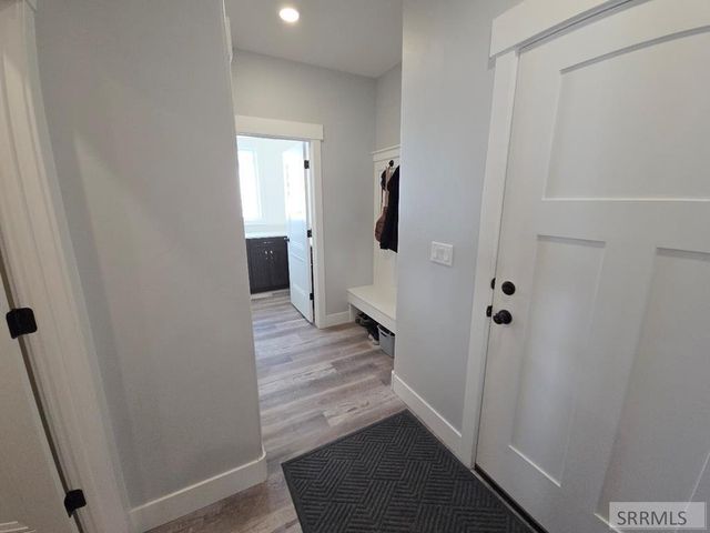 5078 E Allcott Drive, Iona, ID 83427