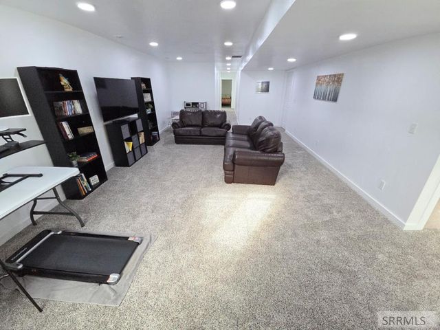 5078 E Allcott Drive, Iona, ID 83427